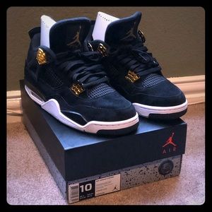 Jordan 4 Royalty